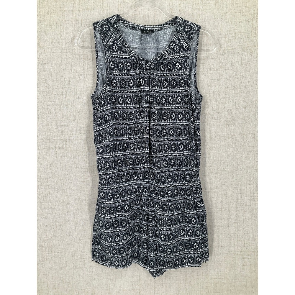 LOFT Romper Womens XS Black White Linen Rayon Medallion Boho Sleeveless Summer